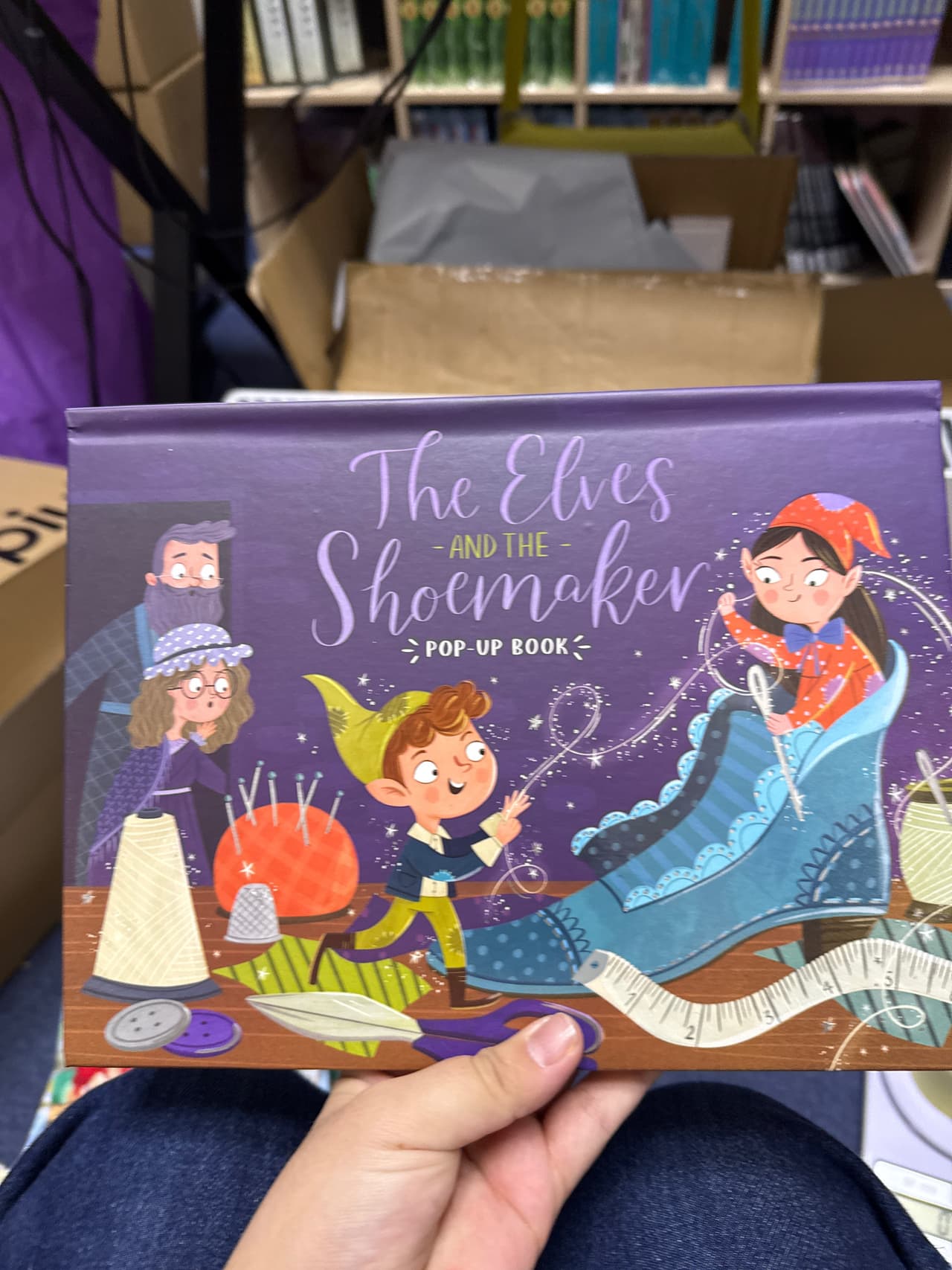 The Elves And The Shoemaker. Pop-up Book